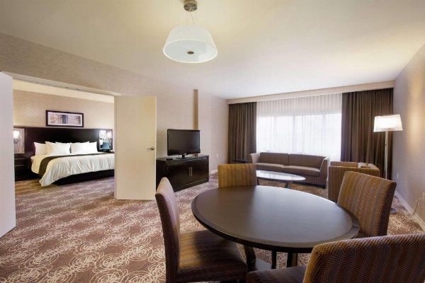 DoubleTree By Hilton Binghamton, NY image 10
